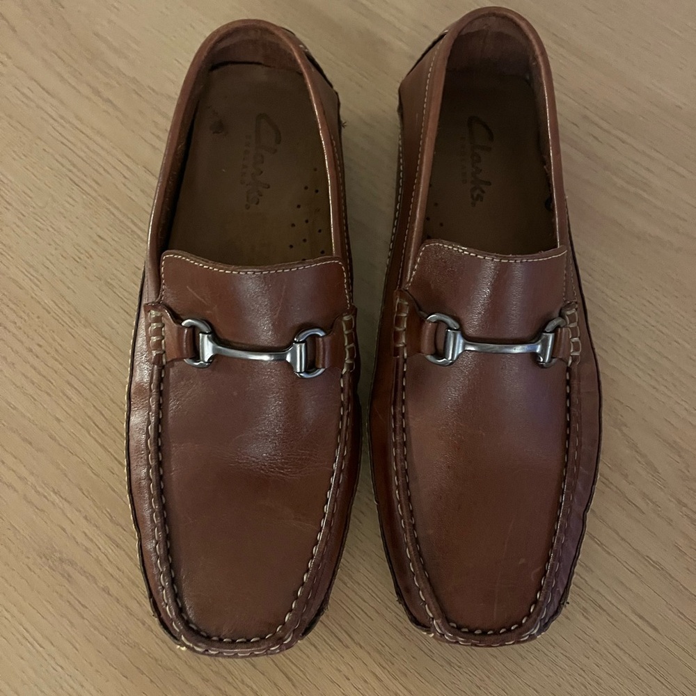 Clarks England Bit Mens Driver Loafers Size 9.5 Brown Shoes Slip Leather Moc